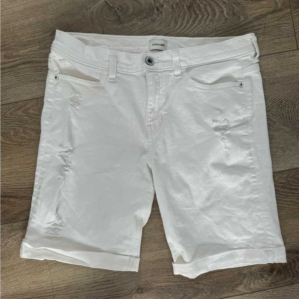 Sneak peek Bermuda white shorts size M